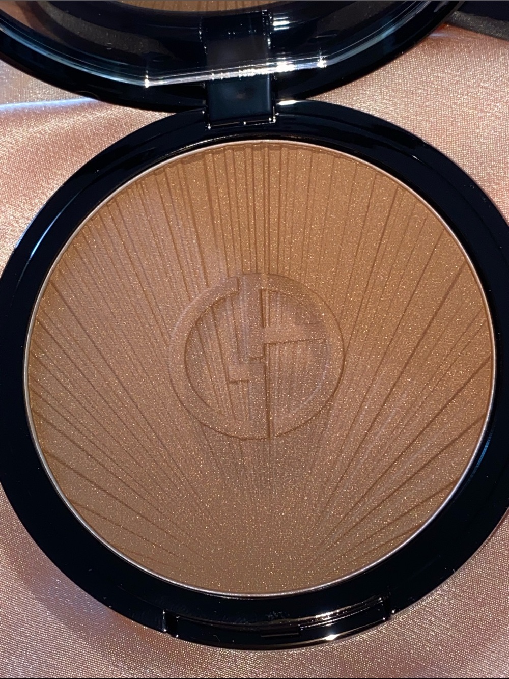 Giorgio Armani Luminous Silk Sunlit Bronzing Powder 110 Warm Tan With Glow limit - Picture 3 of 6